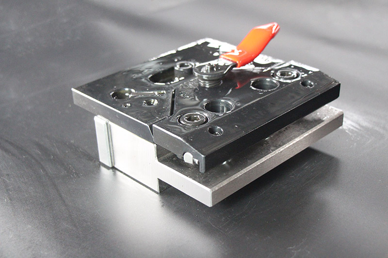 折彎?rùn)C(jī)模具夾板