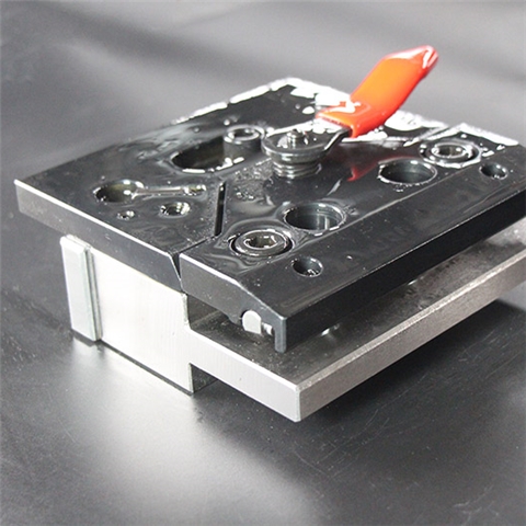 折彎?rùn)C(jī)模具夾板