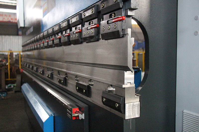 折彎機模具夾板