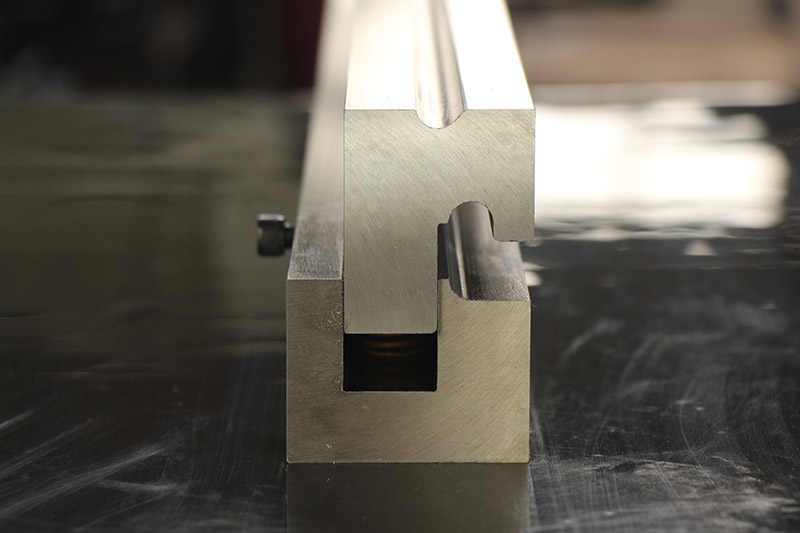 折彎?rùn)C(jī)鉸鏈模